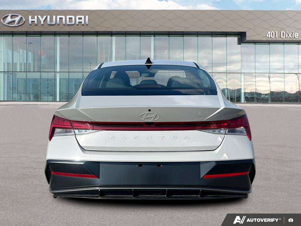 2025 Hyundai Elantra Luxury Fwd | Demo | Leather | Sunroof — снимка 1