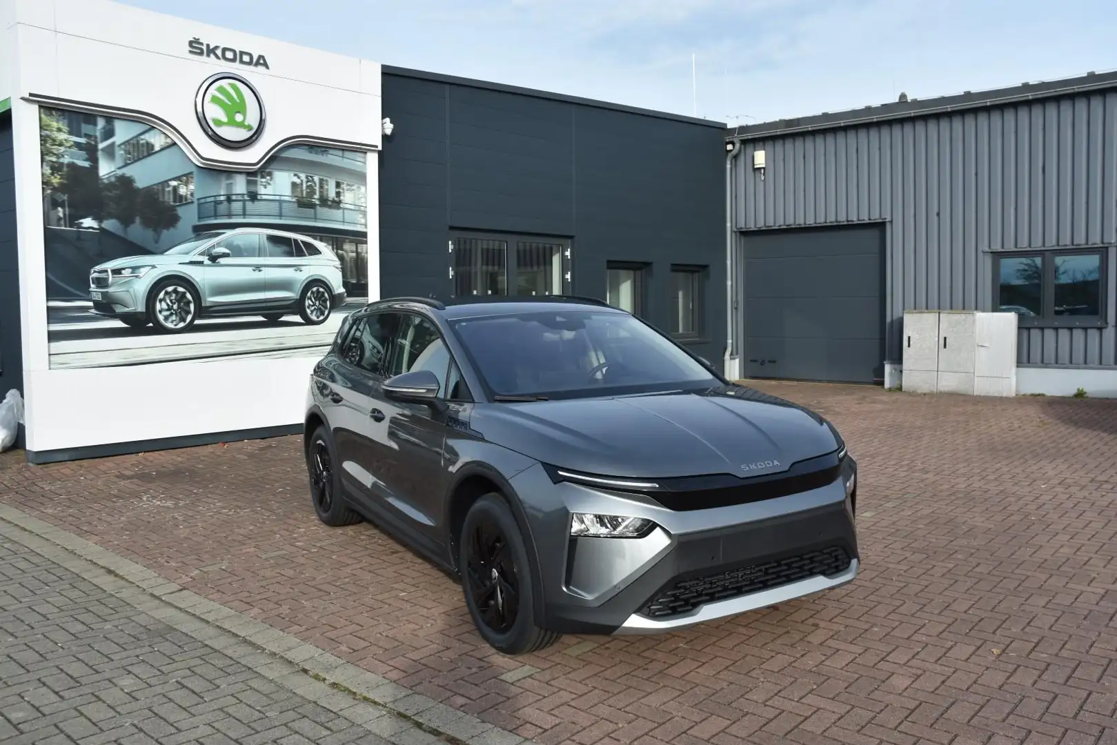 Skoda Elroq 50Tour Loft*Navi*LED*AHK*Clever*Winter*uvm Grau - 1