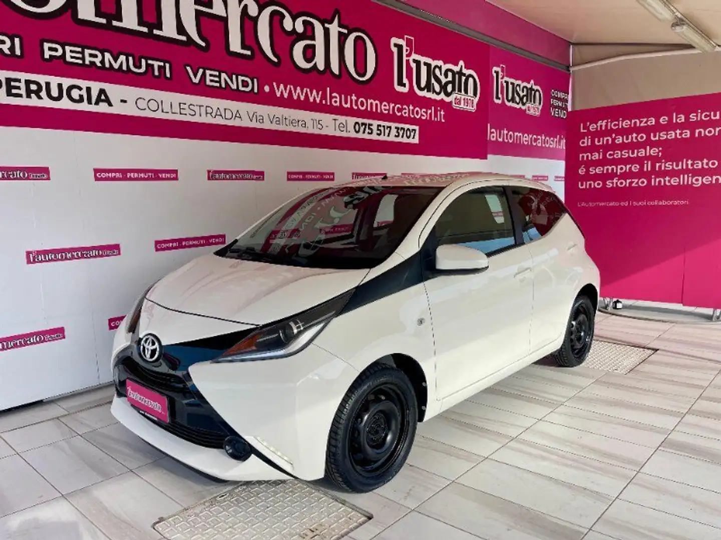 Toyota Aygo Aygo 1.0 VVT-i 69 CV 5 porte x-play Blanc - 1