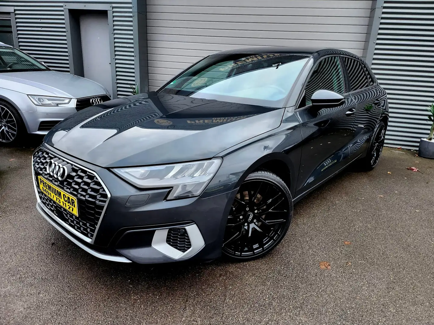 Audi A3 Sportback 30 TDi Advanced LOOK S LINE Gris - 2