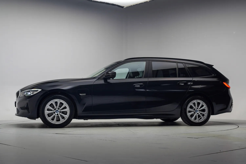 BMW 320 3-serie 320e High executive Sport Aut. [ Navi.Prof — photo 2