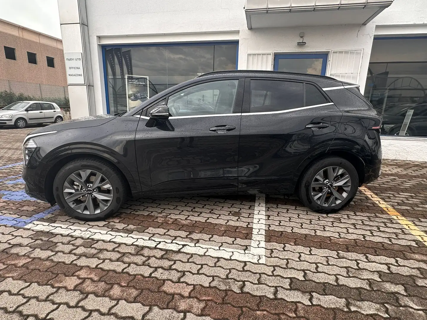 Kia Sportage 1.6 GT-line Tetto Apribile Gar. Kia 2029 Schwarz - 2