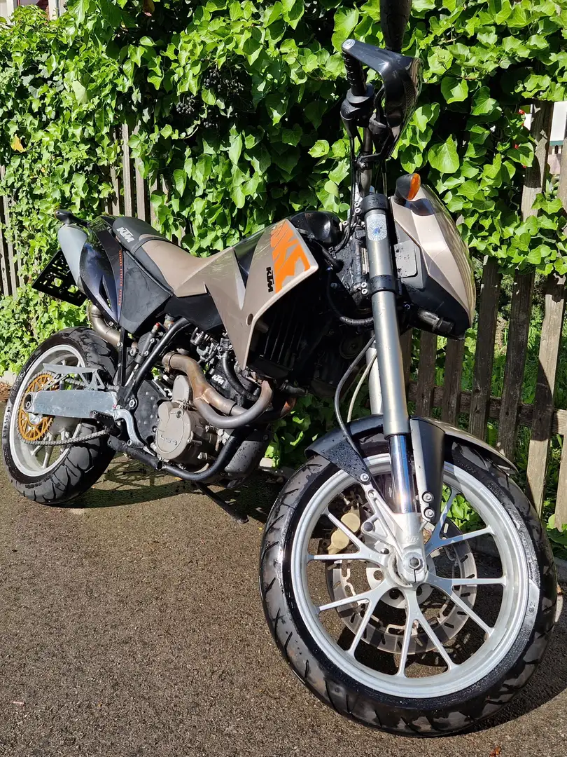 KTM 640 Duke 2 LC4 Titan Bronze - 2