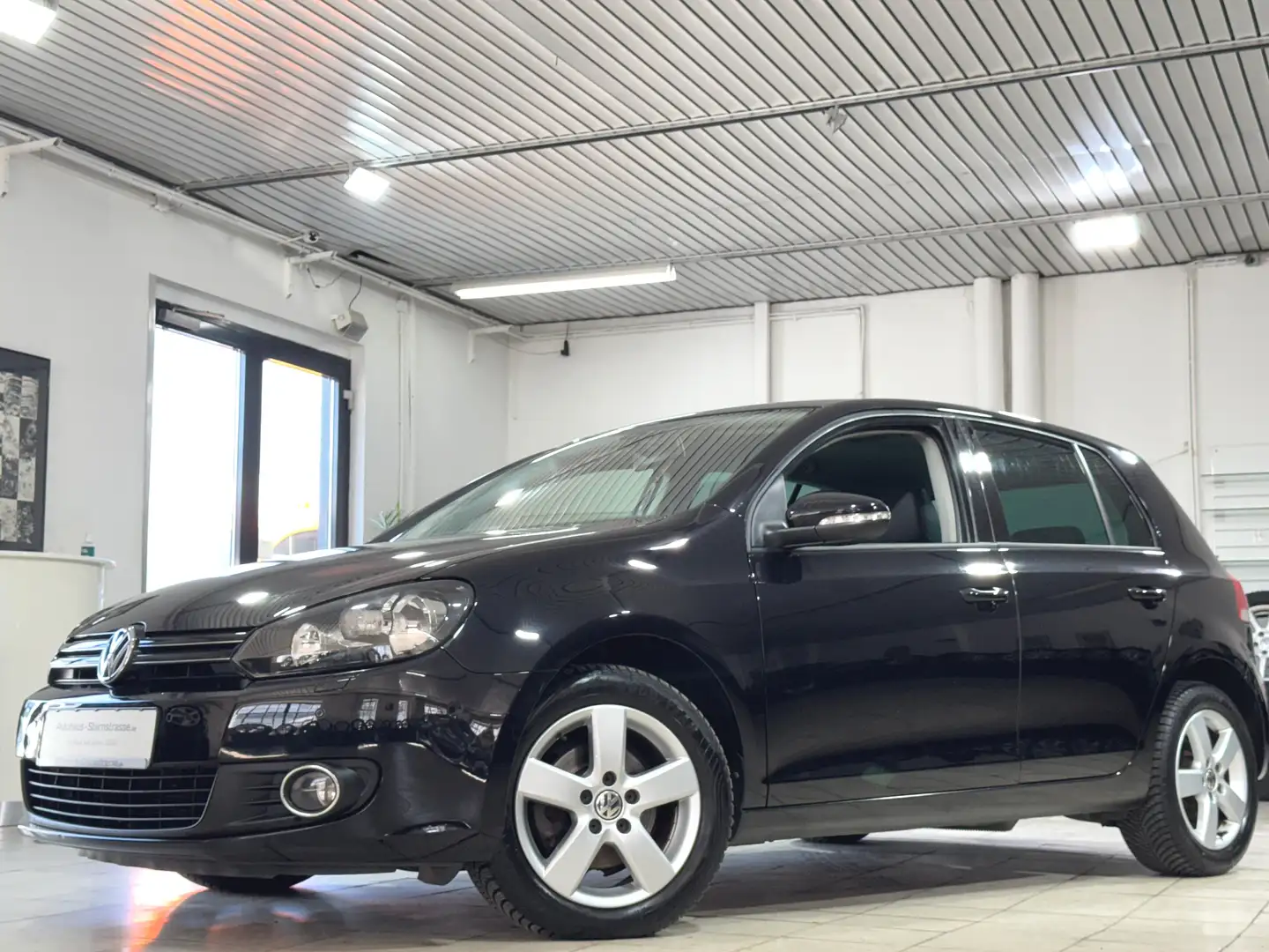 Volkswagen Golf VI 1,2*DSG*Team*SHZ*GRA*B.C*Z.V* Schwarz - 1