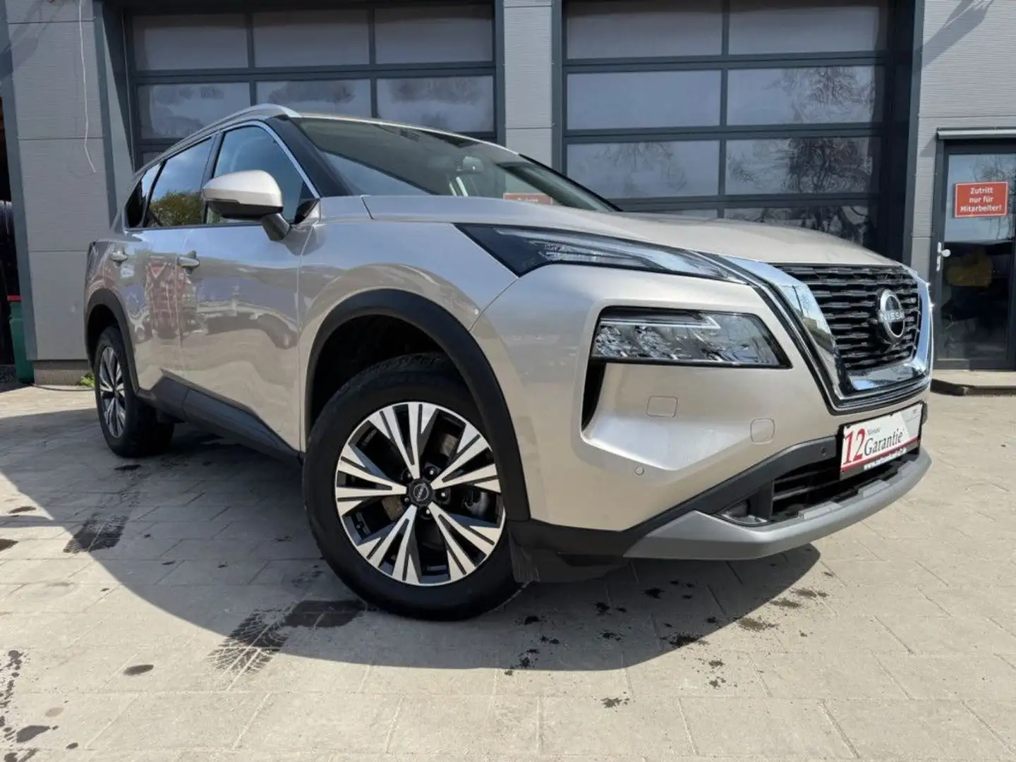 Nissan X-Trail N-Connecta *7Sitzer/1.Hand* Silber - 1