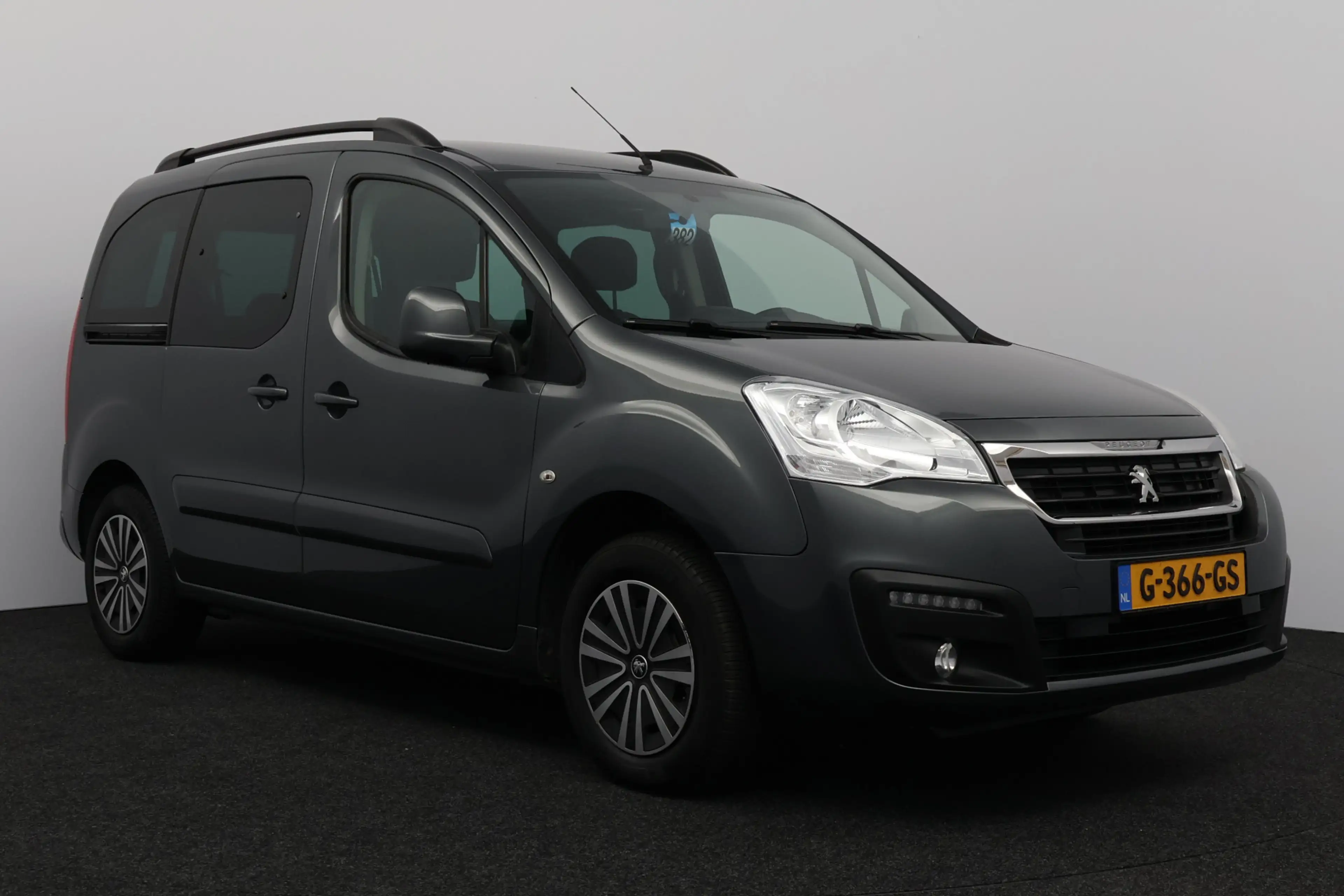 Peugeot Partner Tepee 1.2 PureTech Active/ D-Riem verv: 95.000 KM! — photo 11