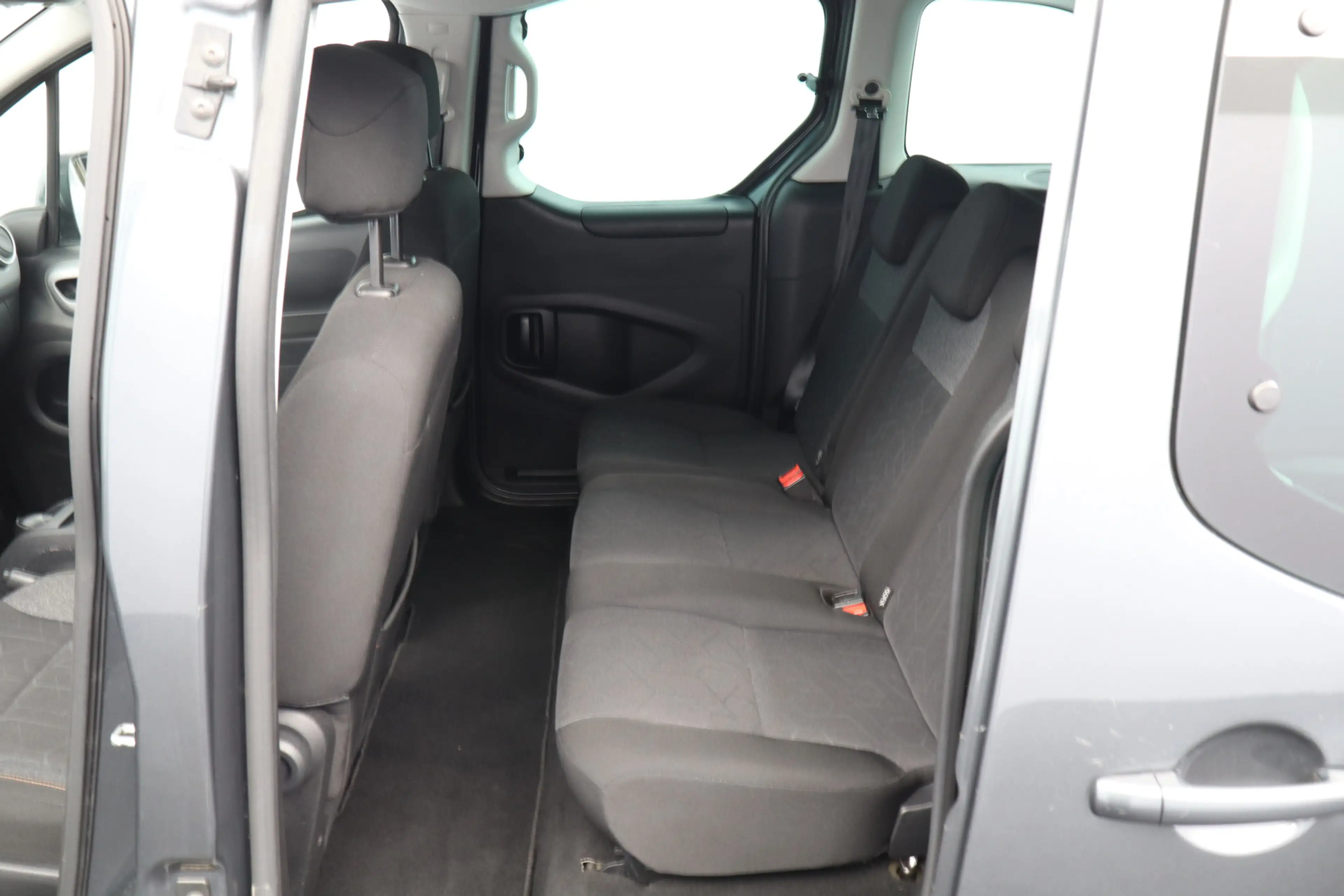 Peugeot Partner Tepee 1.2 PureTech Active/ D-Riem verv: 95.000 KM! — photo 35