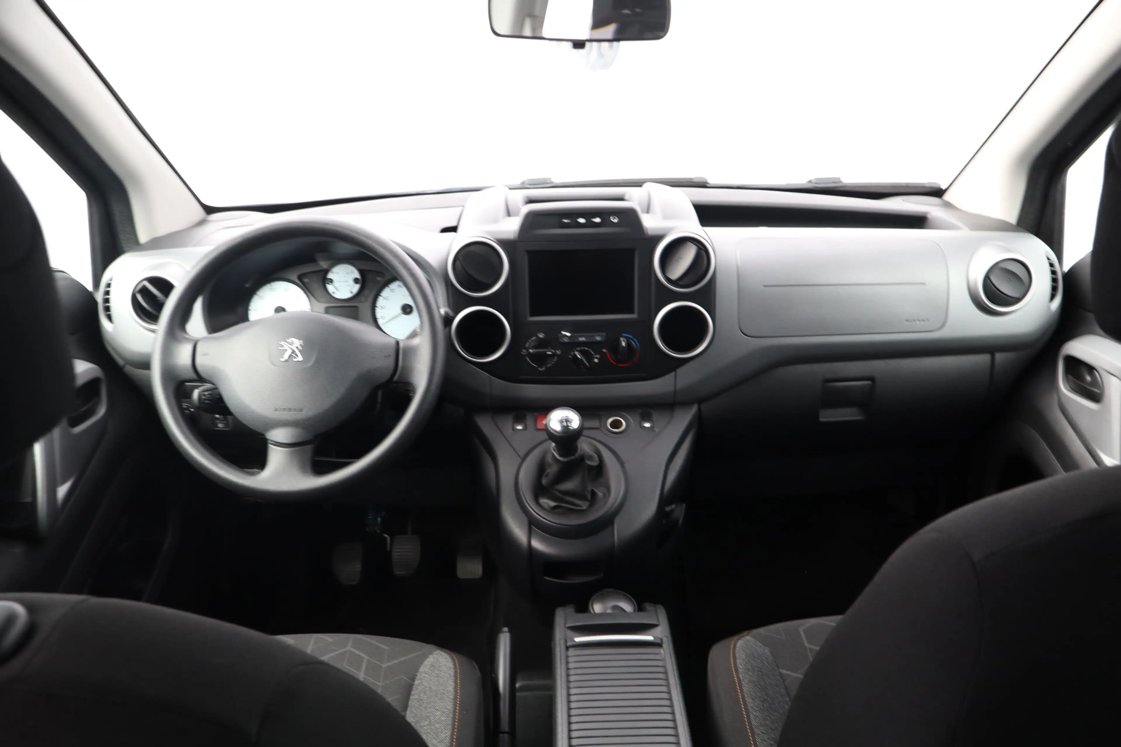 Peugeot Partner Tepee 1.2 PureTech Active/ D-Riem verv: 95.000 KM! — photo 41