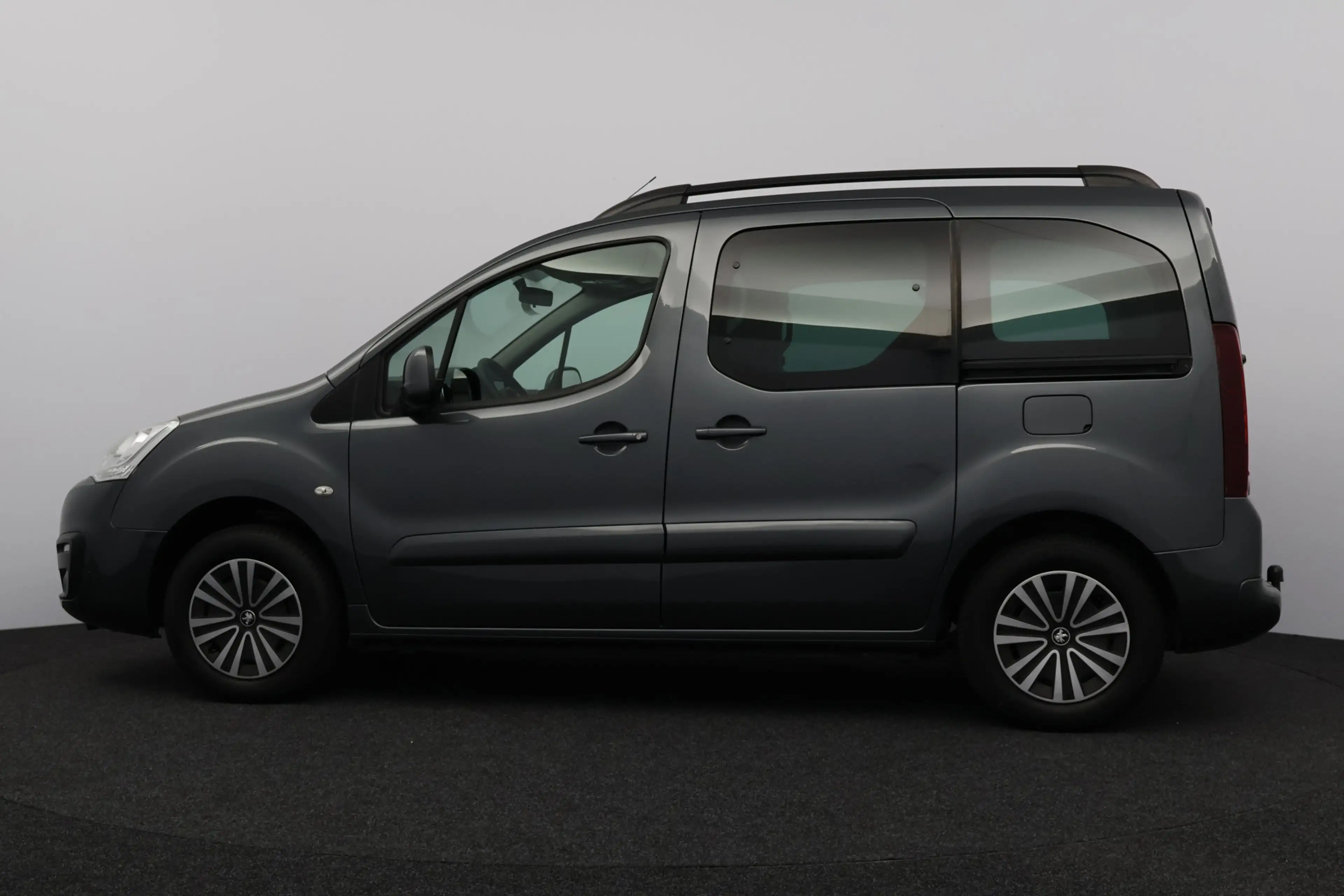 Peugeot Partner Tepee 1.2 PureTech Active/ D-Riem verv: 95.000 KM! — photo 4