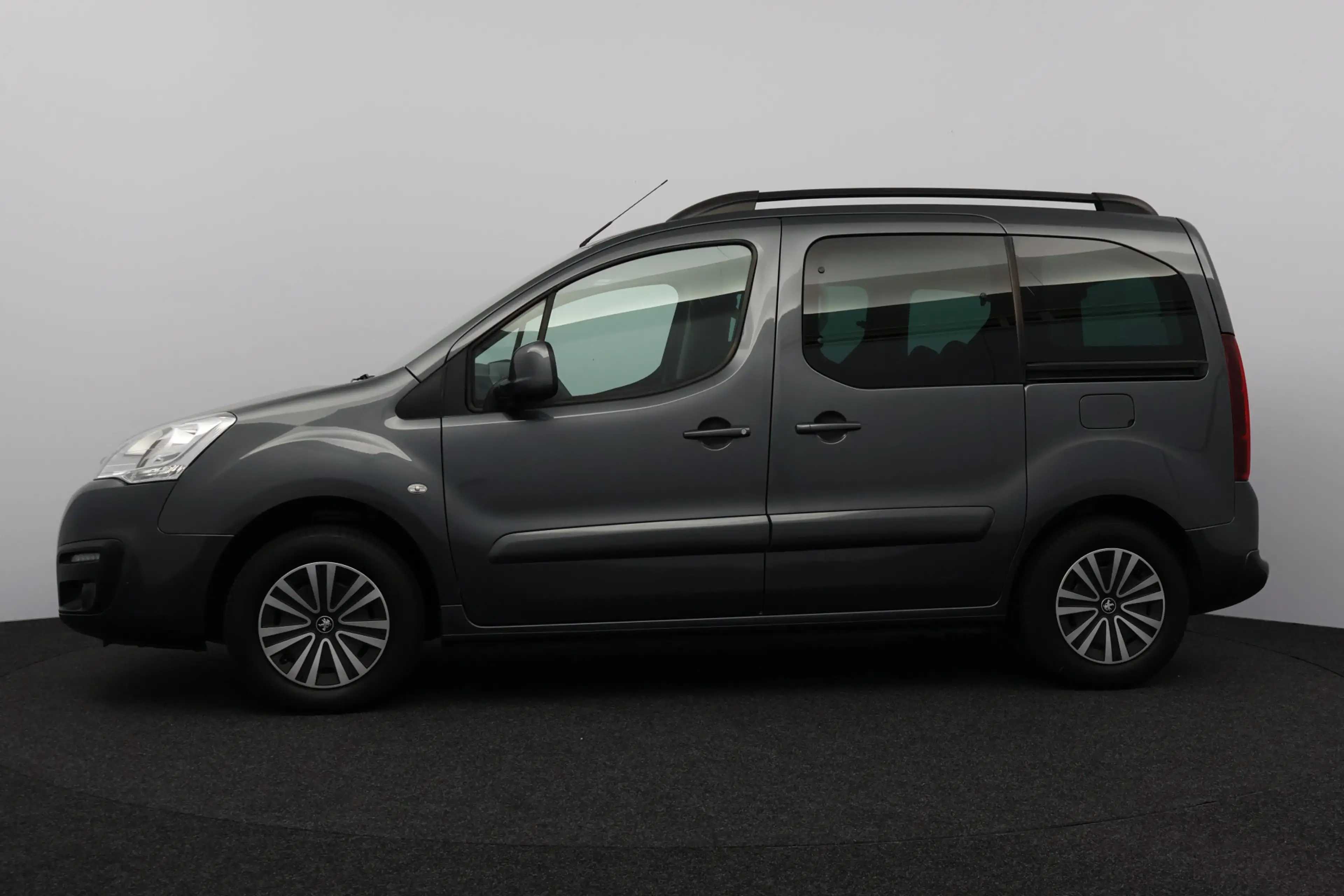 Peugeot Partner Tepee 1.2 PureTech Active/ D-Riem verv: 95.000 KM! — photo 16