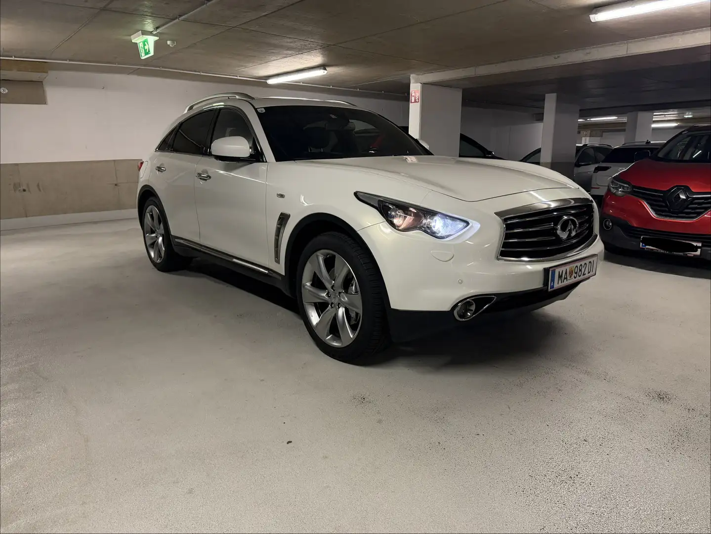 Infiniti QX70 S Premium 3,0d Aut. Weiß - 1