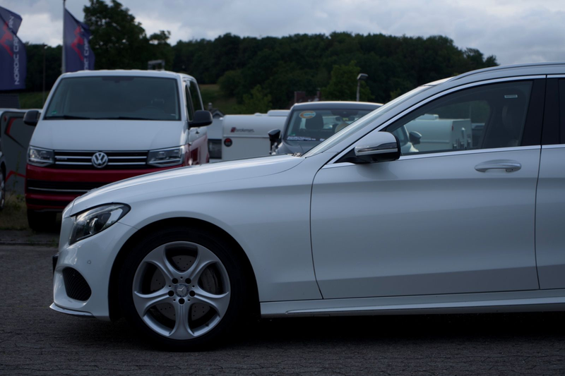 Mercedes-Benz C 250 AMG Line/PANO/360/ACC/NAVI — photo 12