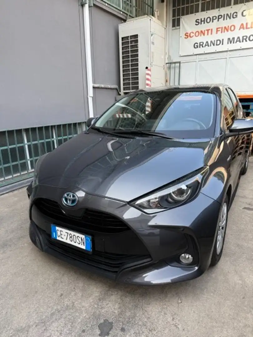 Toyota Yaris Yaris 1.5h Business PREZZO REALE Grigio - 1