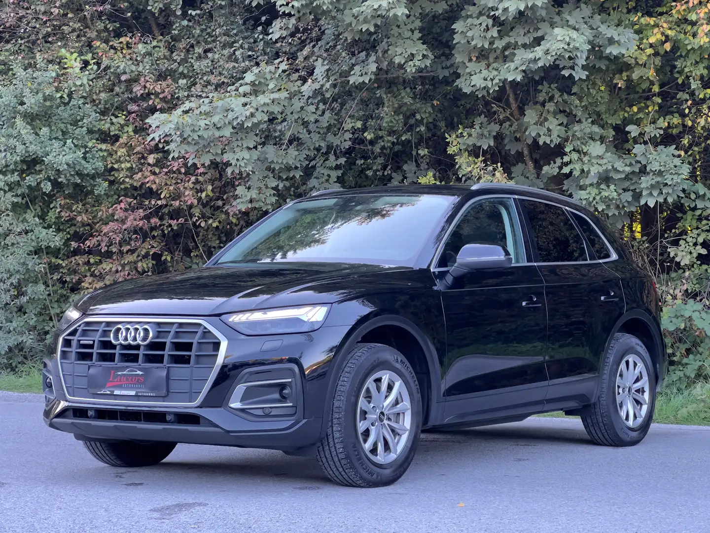 Audi Q5 40 TDI quattro Aut. *VIRTUALCOCKPIT*AHK*NAVI*MATRIX-LED*AMBIENTE*RFKAMERA*1 BESITZ* Schwarz - 1