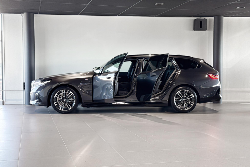 BMW 530 5 Serie Touring 530e M Sport Edition | Harman Kard — photo 3