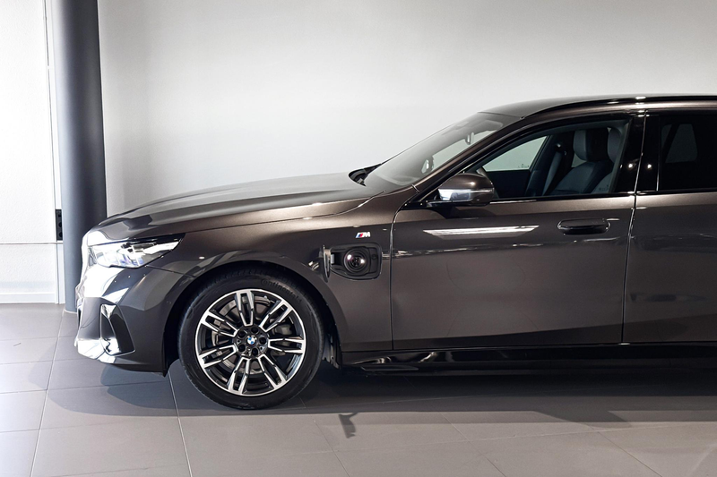 BMW 530 5 Serie Touring 530e M Sport Edition | Harman Kard — photo 4