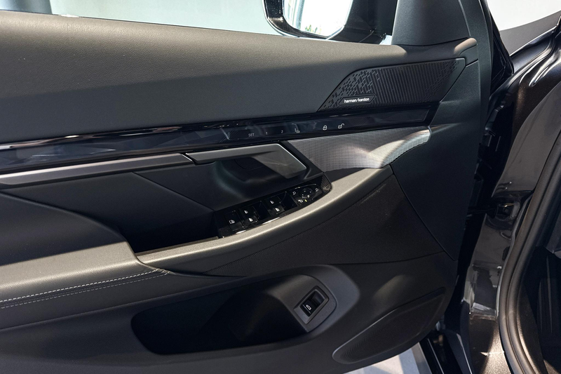 BMW 530 5 Serie Touring 530e M Sport Edition | Harman Kard — photo 9
