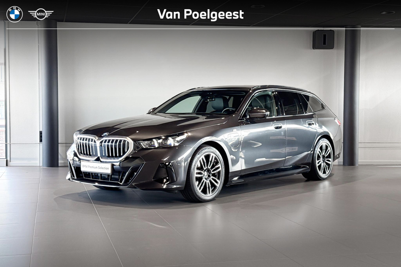 BMW 530 5 Serie Touring 530e M Sport Edition | Harman Kard