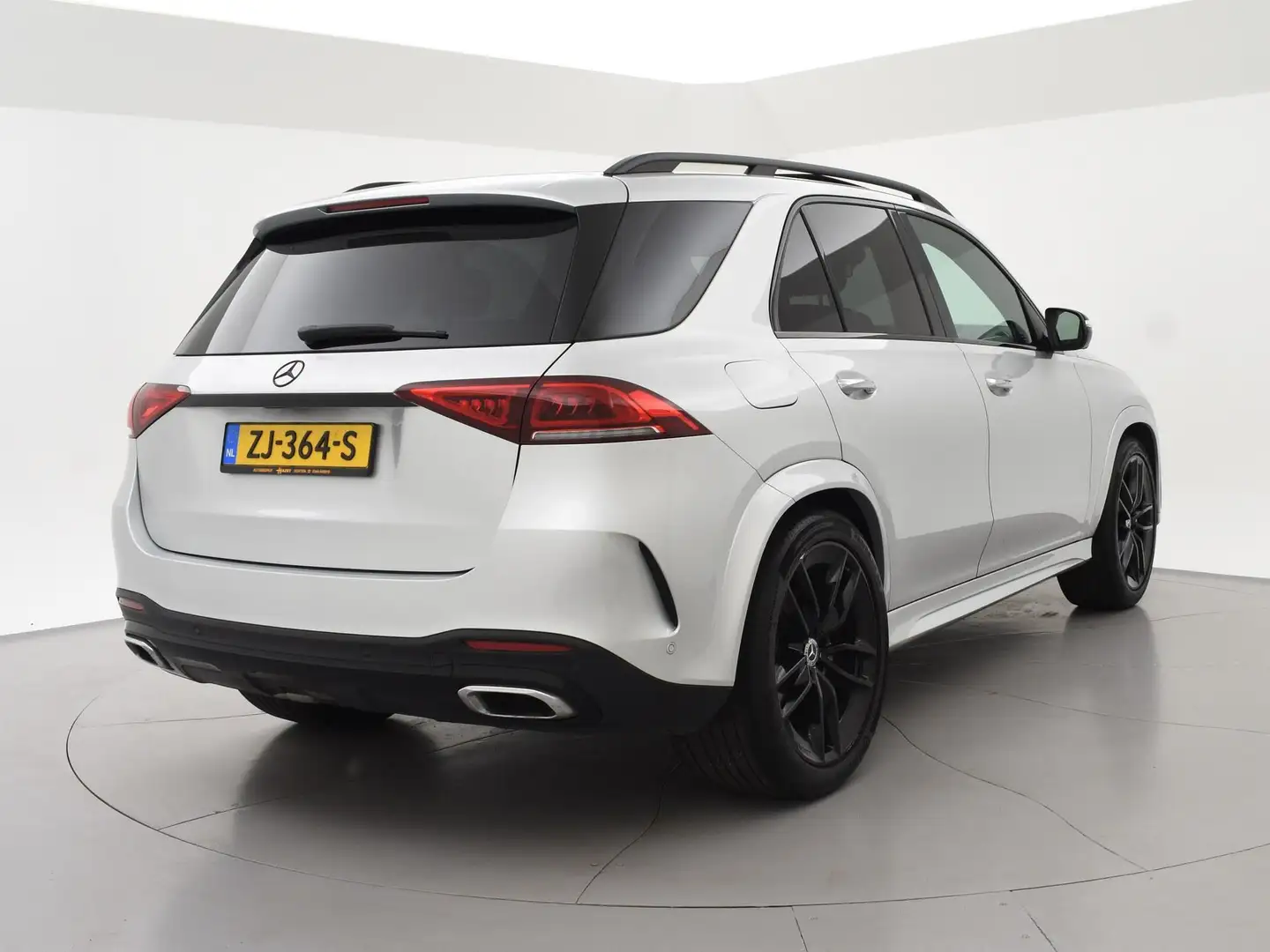Mercedes-Benz GLE 300 300D 245 PK AMG SPORT + 22 INCH | LUCHTVERING | BU Grijs - 2