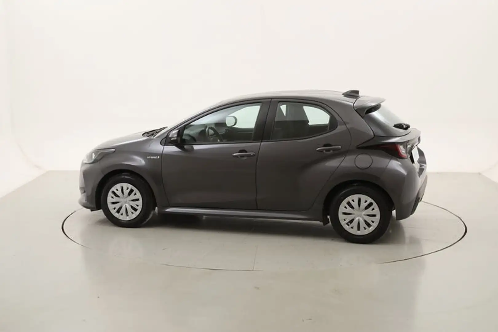 Toyota Yaris Hybrid Business 1.5 Full Hybrid 116CV Grigio - 2