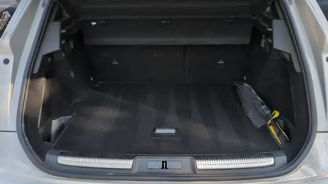 DS Automobiles DS 7 view 14