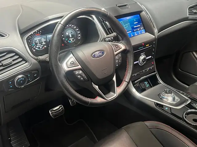 Ford S-Max view 7