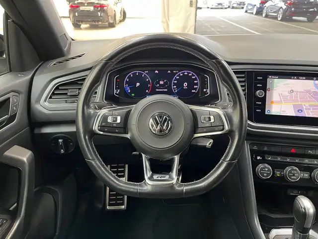 Volkswagen T-Roc view 13