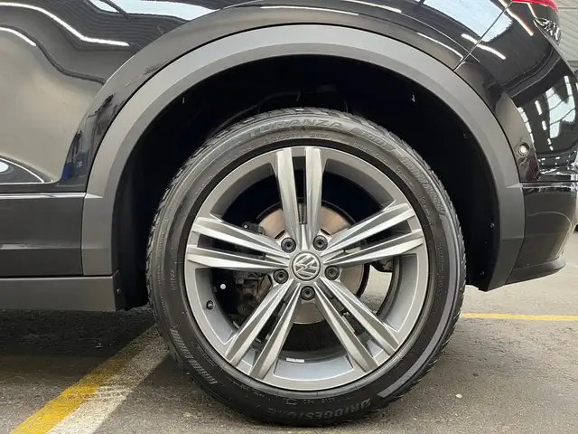 Volkswagen T-Roc view 7