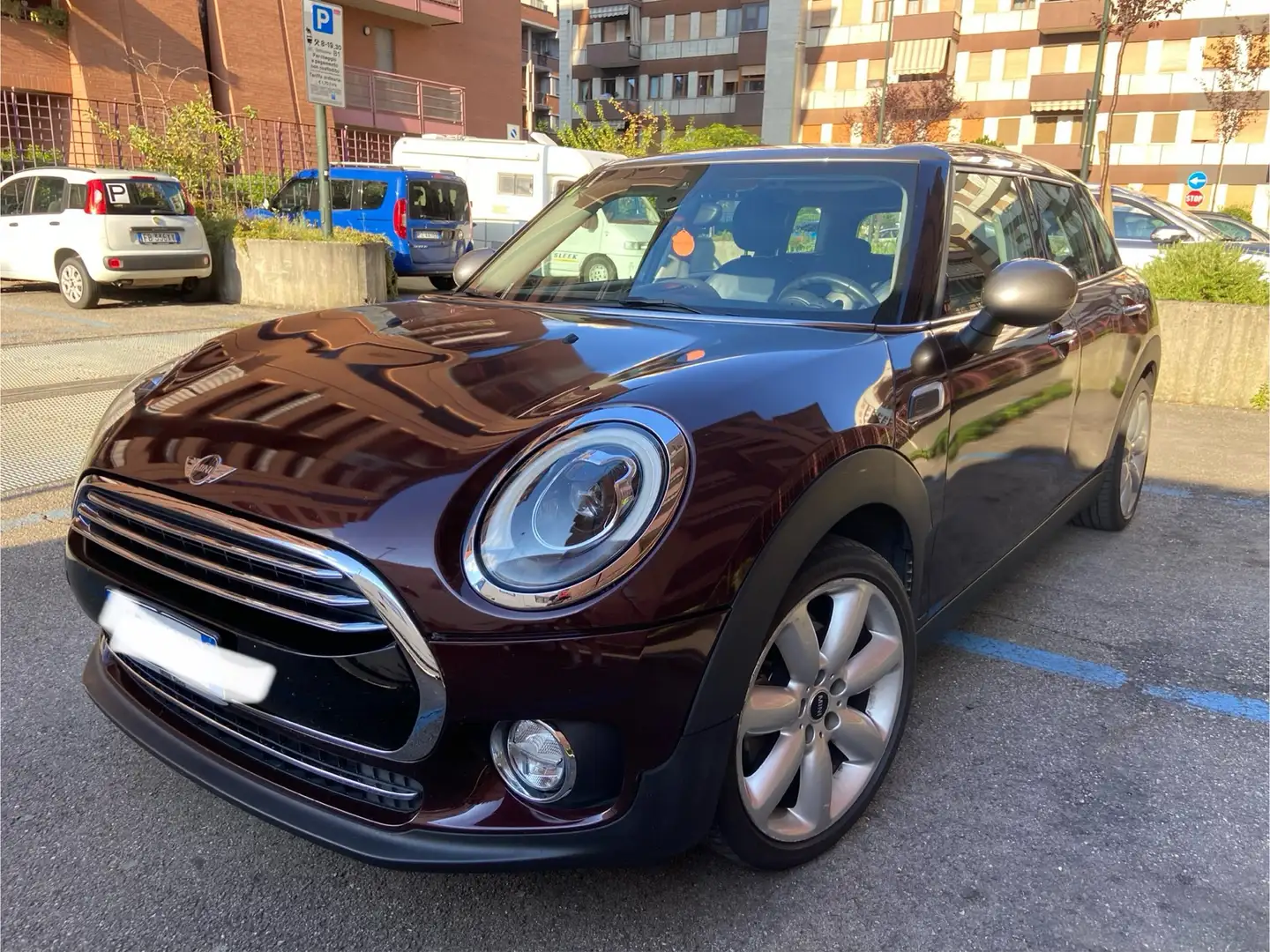 MINI Cooper Clubman 1.5 Hype Rojo - 1
