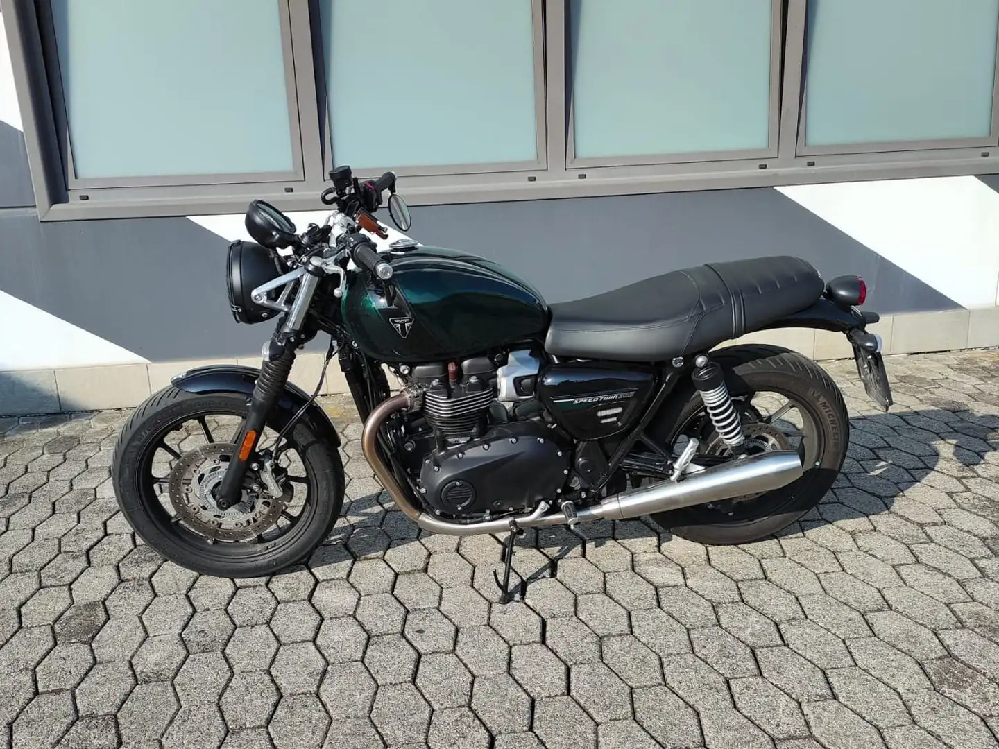 Triumph Speed Twin 900 abs Verde - 1