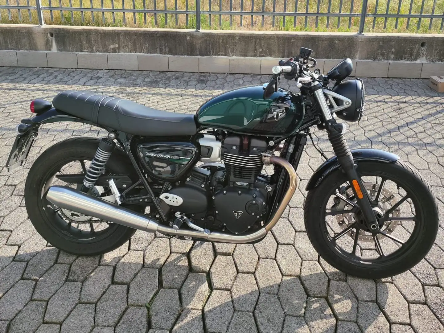 Triumph Speed Twin 900 abs Verde - 2