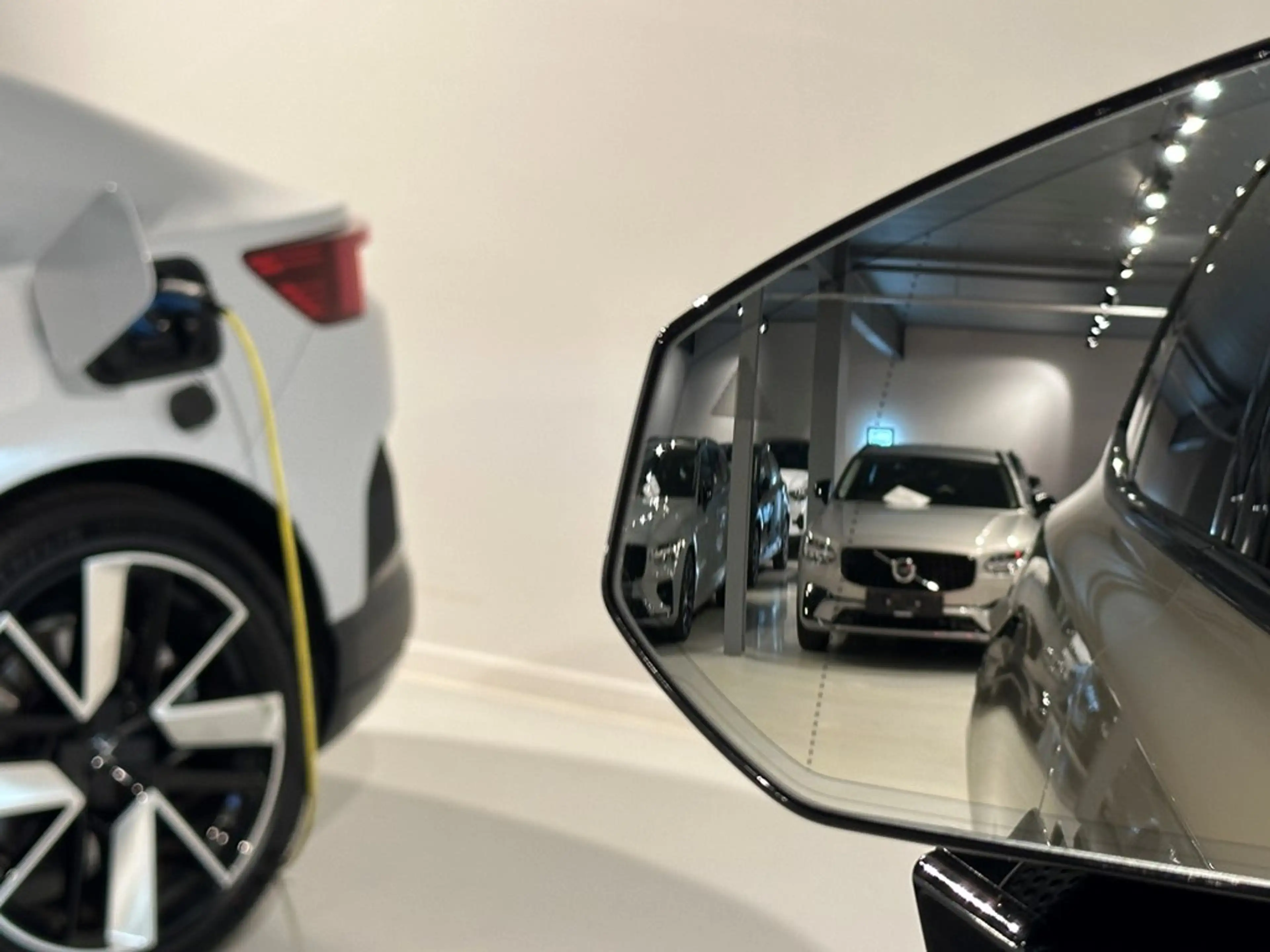 Volvo EX90 * SOLD * Ultra Twin Motor Perf. + LUCHTVERING/B&W — photo 14