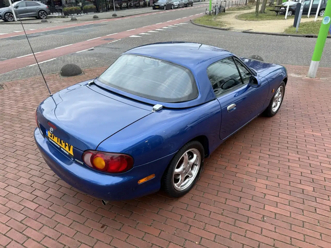 Mazda MX-5 1.8i 10th Annivers. | hardtop | airco |, foto 4