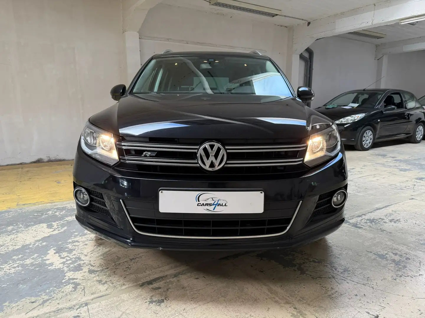 Volkswagen Tiguan Tiguan 1.4 TSI BlueMotion - RLINE - PANO - NAVI Schwarz - 1