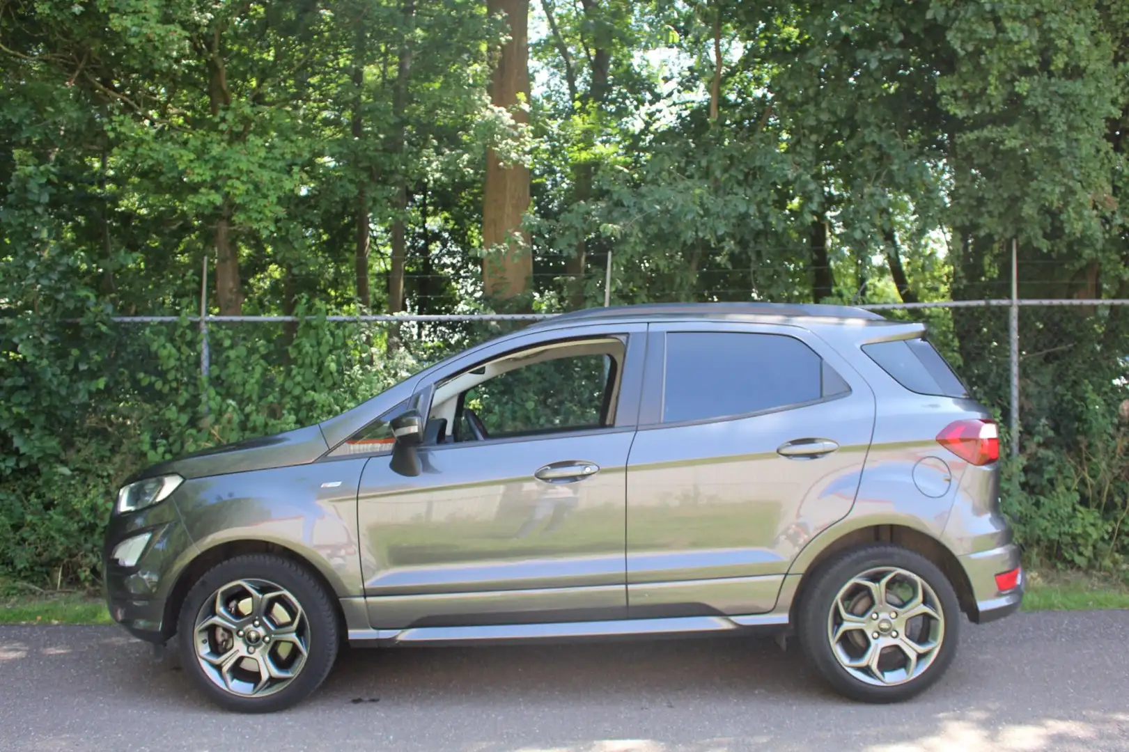 Ford EcoSport 1.0 EcoBoost ST-Line Grijs - 2