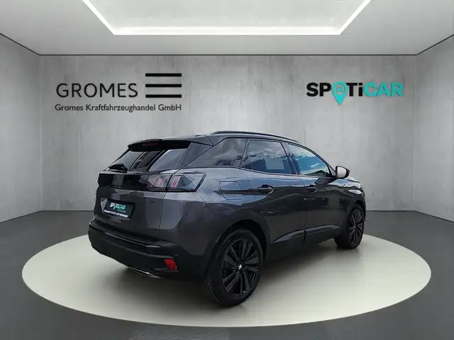 Peugeot 3008 view 3
