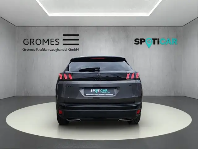 Peugeot 3008 view 4