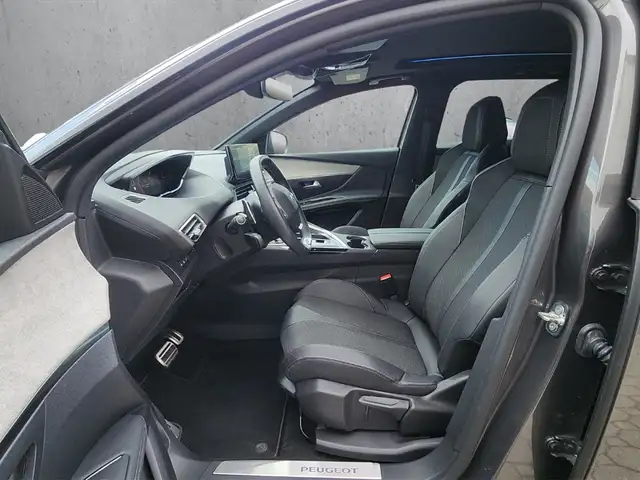 Peugeot 3008 view 9