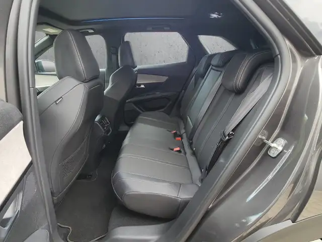 Peugeot 3008 view 8