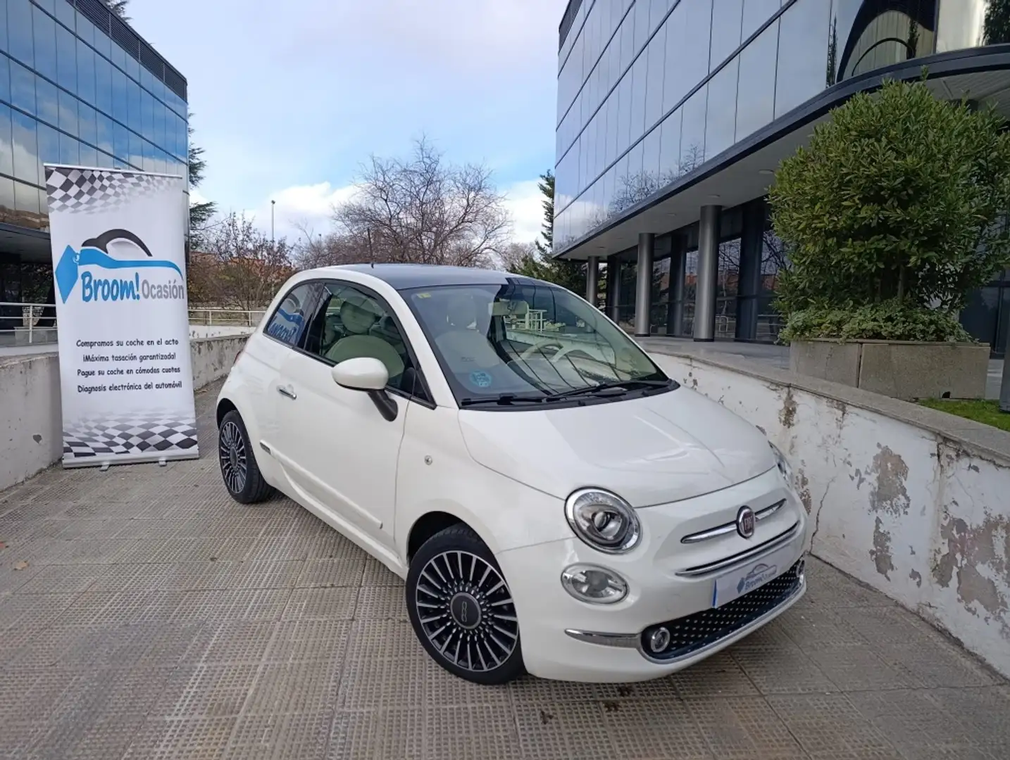 Fiat 500 1.2 Lounge Weiß - 1