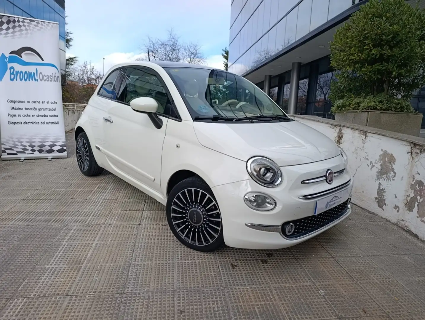 Fiat 500 1.2 Lounge Weiß - 2