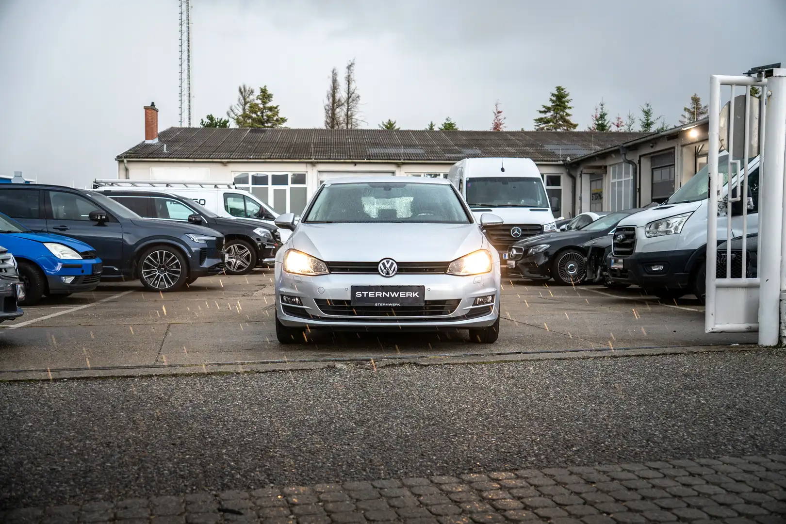 Volkswagen Golf VII Comfortline 1,2 TSI 4-türig Grau - 1