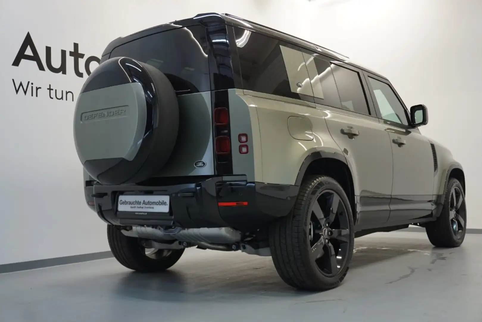 Land Rover Defender Defender 110 D300 AWD X-Dynami Grün - 2