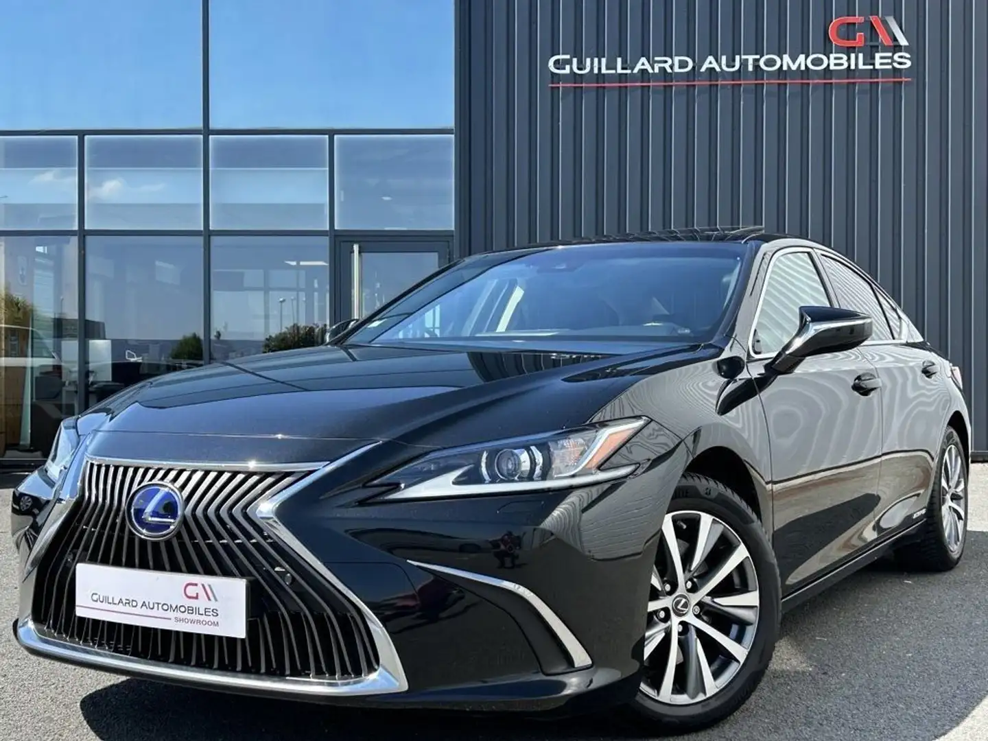 Lexus ES 300 300H 2.5 178ch CUIR / NAVIGATION BVA Чорний - 1