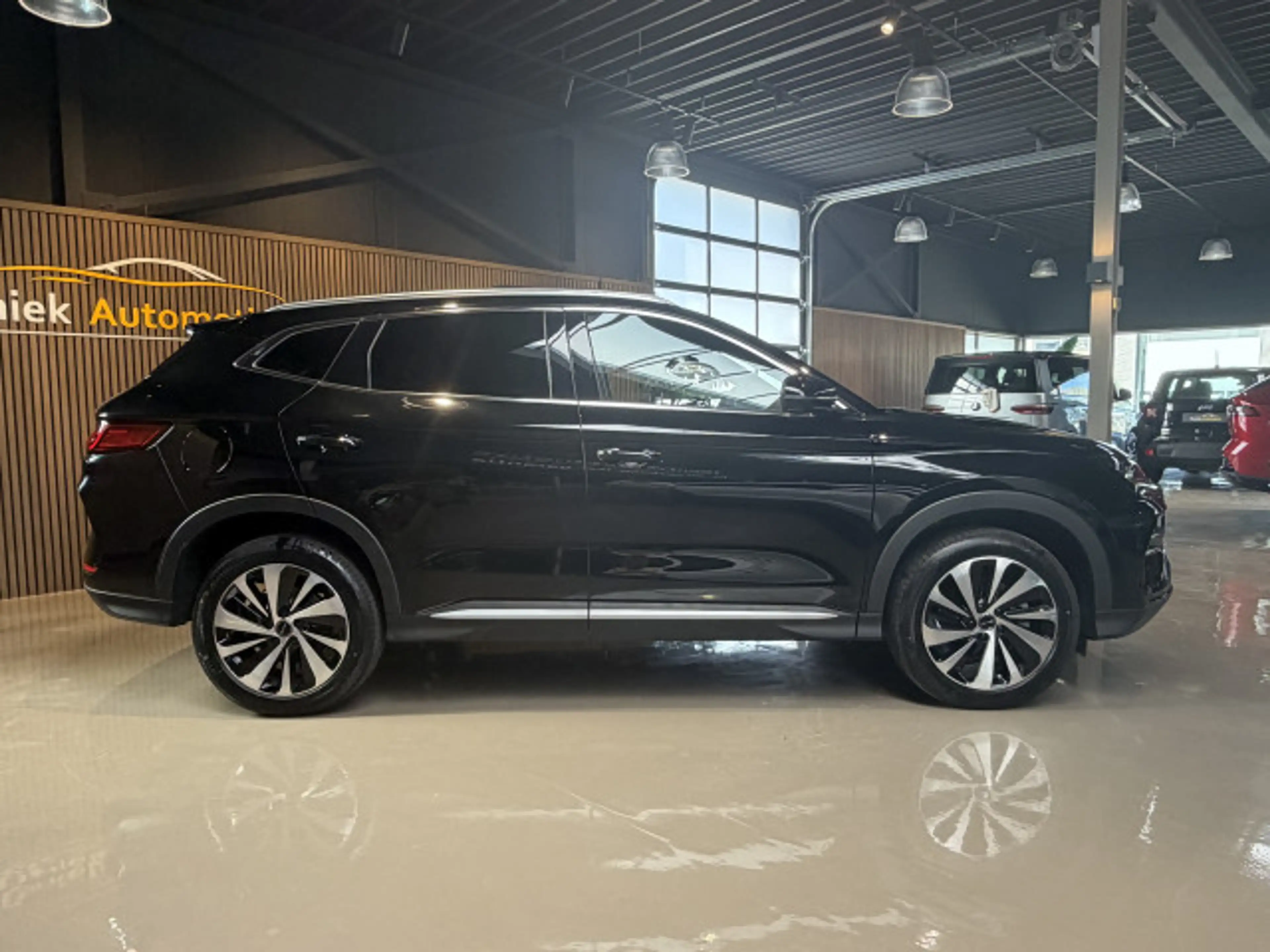 BYD Seal U 1.5 DM-i FWD Boost | Zwart Leder | panoramadak | 2 — photo 2
