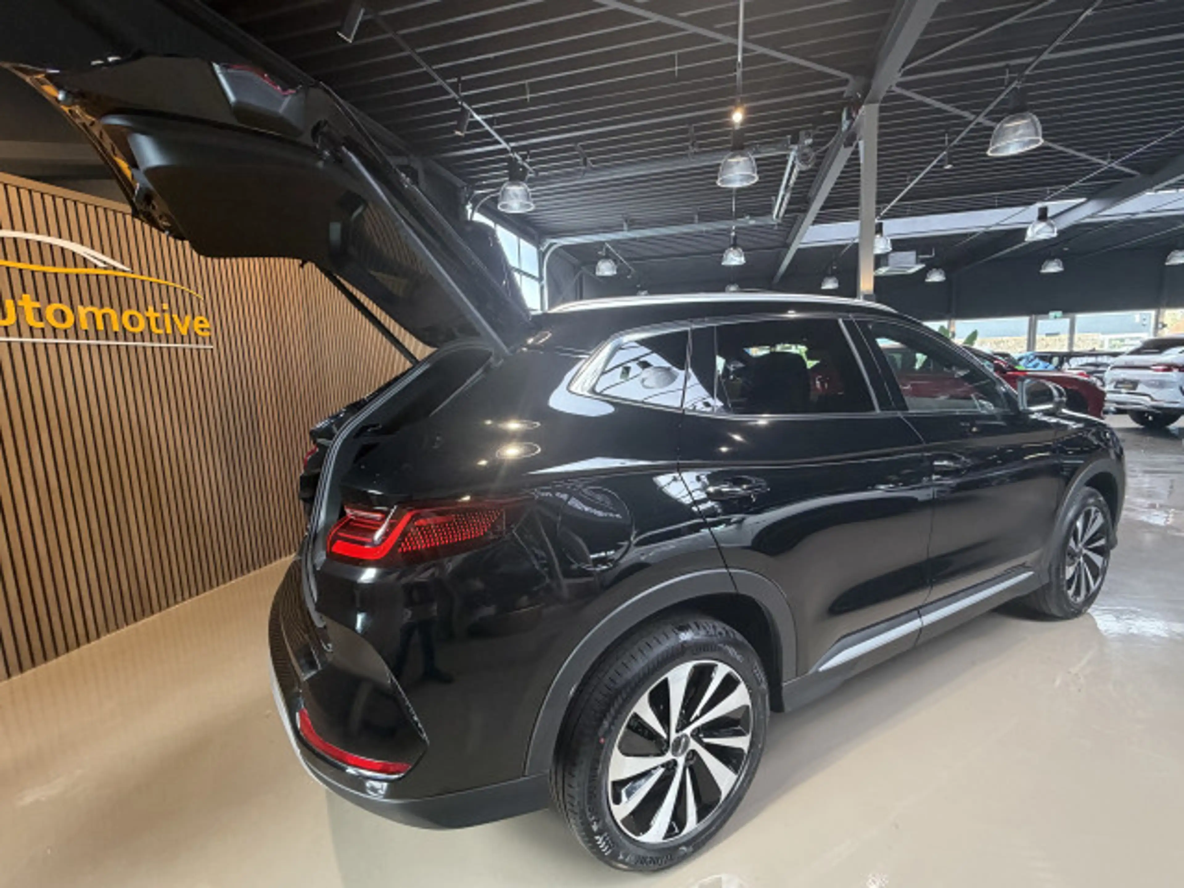 BYD Seal U 1.5 DM-i FWD Boost | Zwart Leder | panoramadak | 2 — photo 9