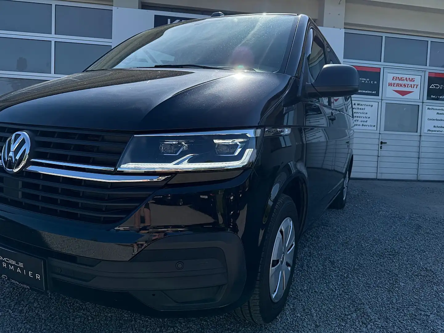 Volkswagen T6.1 Multivan 2.0 TDI ''AHK*LED*R-KAM*NAVI*SITZHZ'' Negro - 2