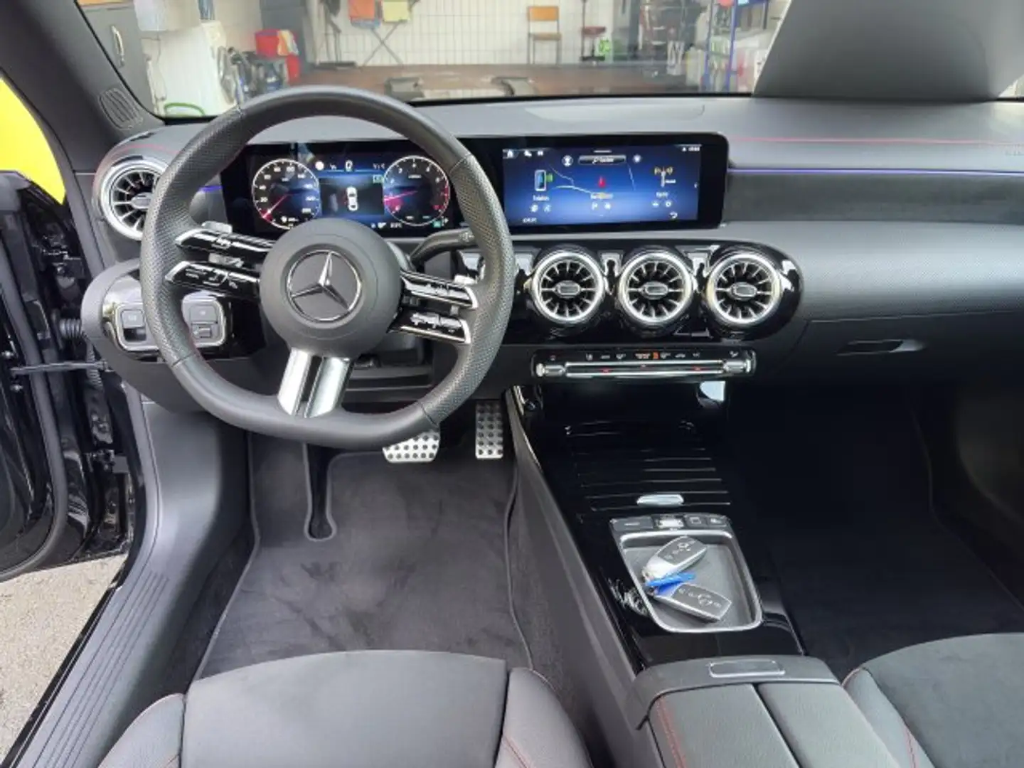 Mercedes-Benz CLA 200 CLA 200Coupé AMG Line Plus Keyless-Go LED Kamera Schwarz - 2