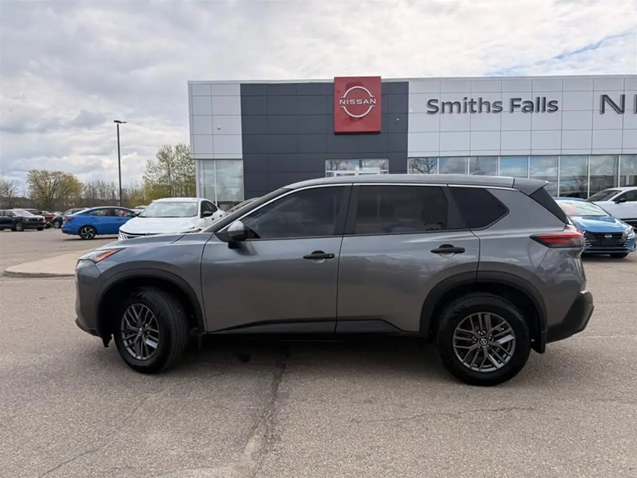 Nissan Rogue снимка Nissan Rogue