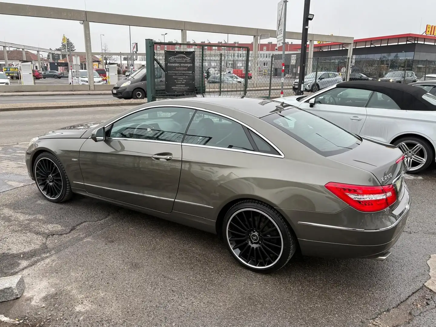 Mercedes-Benz E 250 CDI Automatik 204PS Pickerl 09/26 Sportpaket Grau - 2